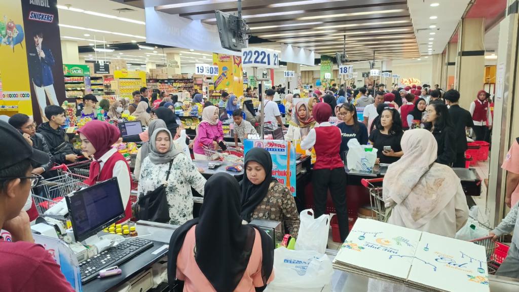 Jelang Lebaran 2026, Kunjungan Plaza Asia Tasikmalaya Melonjak 80%: Antrean Mengular hingga Jam Operasional Diperpanjang