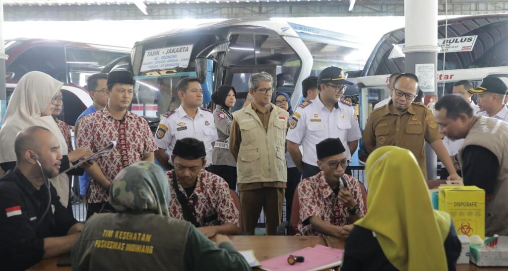 Mudik Lebaran 2026, Wali Kota Tasikmalaya Tinjau Kesiapan Armada Bus di Terminal Indihiang