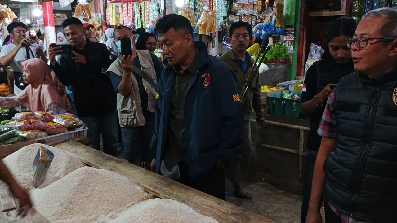 Sidak Pasar Manis, Satgas Pangan Ciamis Pastikan Stok Beras dan Minyak Goreng Aman Hingga Pasca-Lebaran