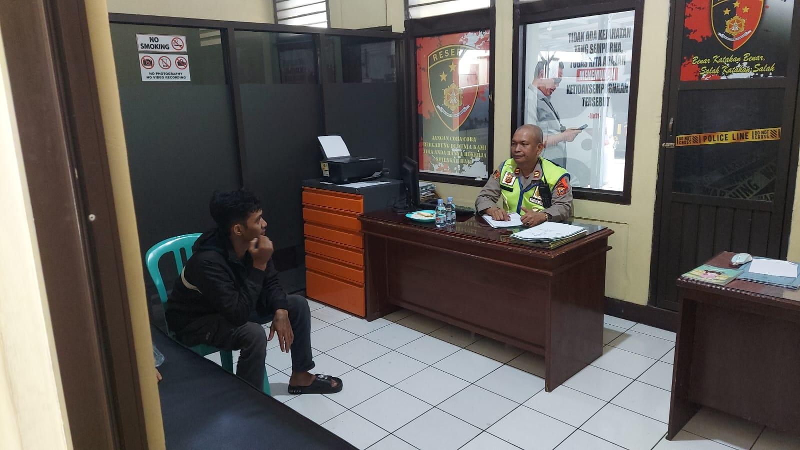 Kelelahan Saat Mudik, Ayah dan Anak Terpisah di Ciawi Tasikmalaya Berhasil Disatukan Polisi