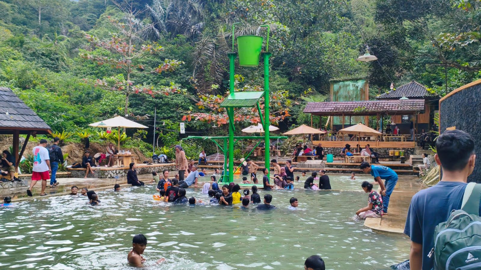 Serunya Menikmati Libur Lebaran di Cipanas Galunggung Tasikmalaya