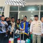 Isak Tangis Warnai Pelepasan 445 Jemaah Haji Kloter 04 Kota Tasikmalaya Menuju Indramayu