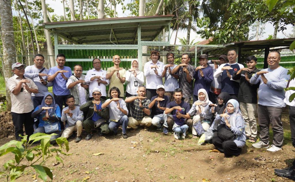 Diky Candra Targetkan Pembangunan Bank Sampah Umum, Apresiasi Kontribusi 120 Unit Bank Sampah di Tasikmalaya