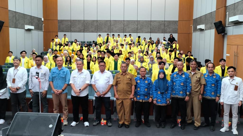 Mahasiswa Manajemen Unsil Bedah Persoalan IKM Tasikmalaya Lewat Expo PjBL