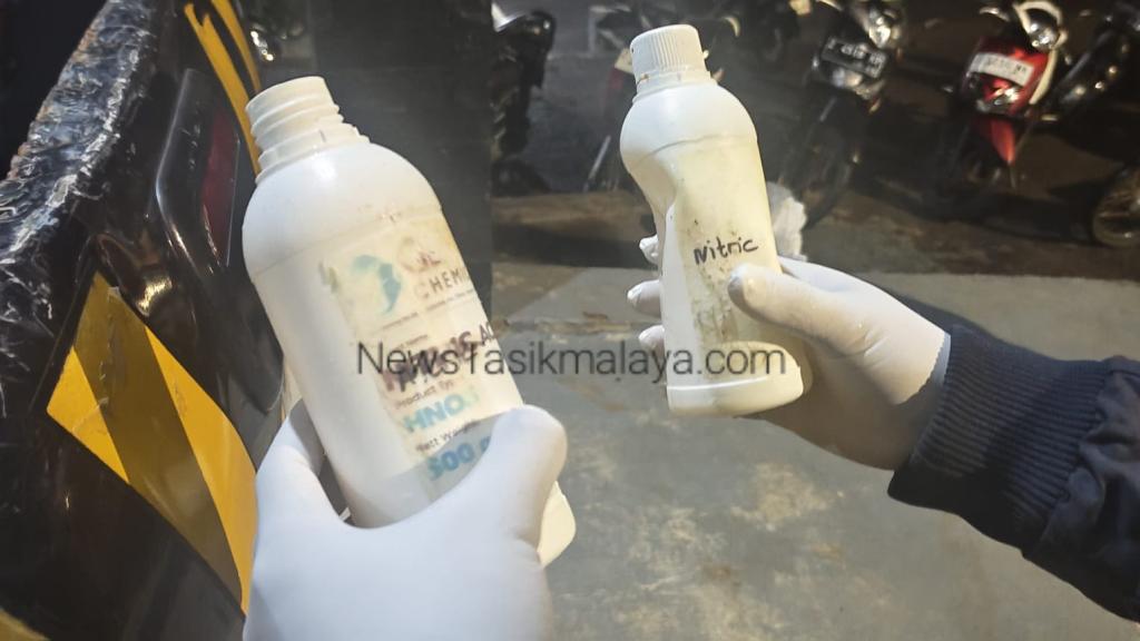 Ini Barang Bukti Botol Air Keras yang Digunakan Oknum Kurir Siram 9 Pegawai Konveksi di Manonjaya Tasikmalaya