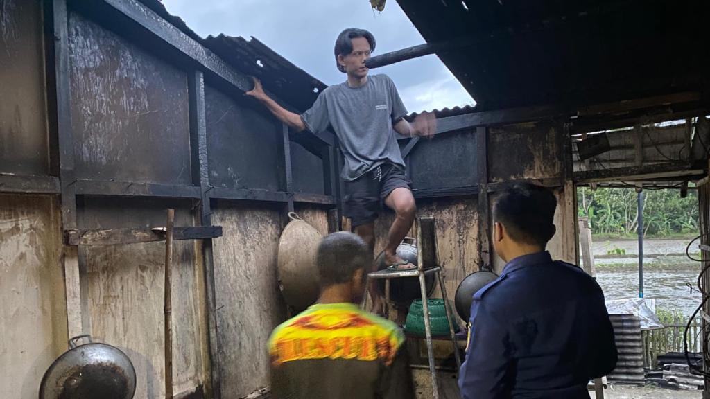 Bara Tungku Diduga Jadi Penyebab Kebakaran Dapur Rumah di Ciamis