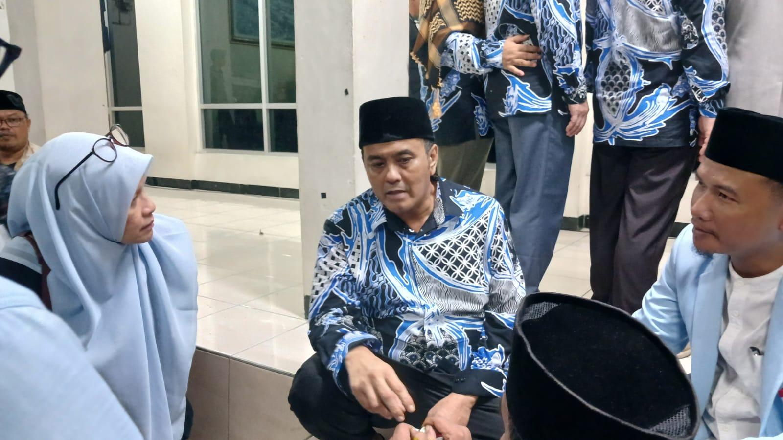 Kelelahan Usai Lepas Jemaah Haji, Plh Wali Kota Tasikmalaya Diky Candra Jatuh Lemas