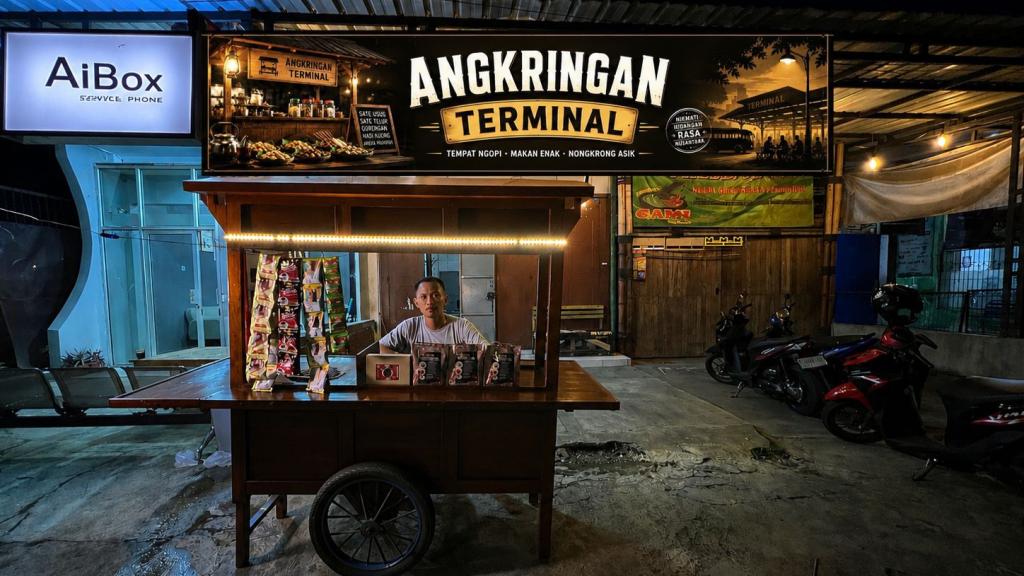Kuliner Baru Kota Banjar: Angkringan Rempah AREM di Terminal, Sajikan Soto Batok Unik Cuma Rp6 Ribu
