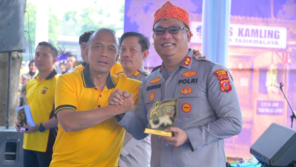 Polres Ciamis Cetak Sejarah, Raih Juara 1 Lomba Aransemen Lagu Sauyunan Jaga Lembur Tingkat Polda Jabar