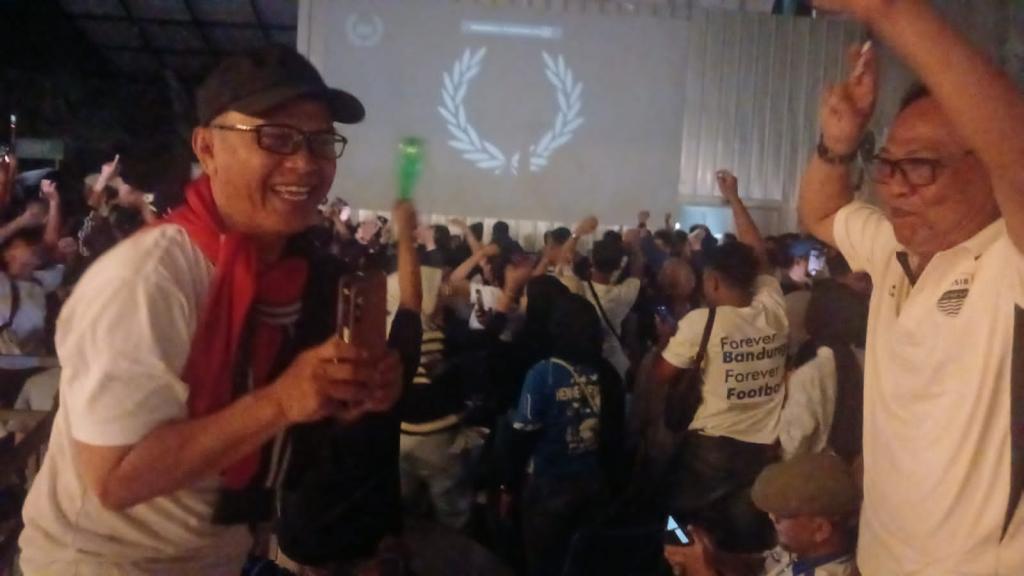 Persib Bandung Sah Hattrick Champions! Skor Kacamata Lawan Persijap Cukup Segel Juara, Bobotoh di Tasikmalaya Menangis Haru