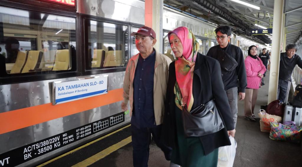 Libur Panjang Iduladha 2026, KAI Daop 2 Bandung Siapkan 102 Ribu Tiket dan Operasikan KA Tambahan