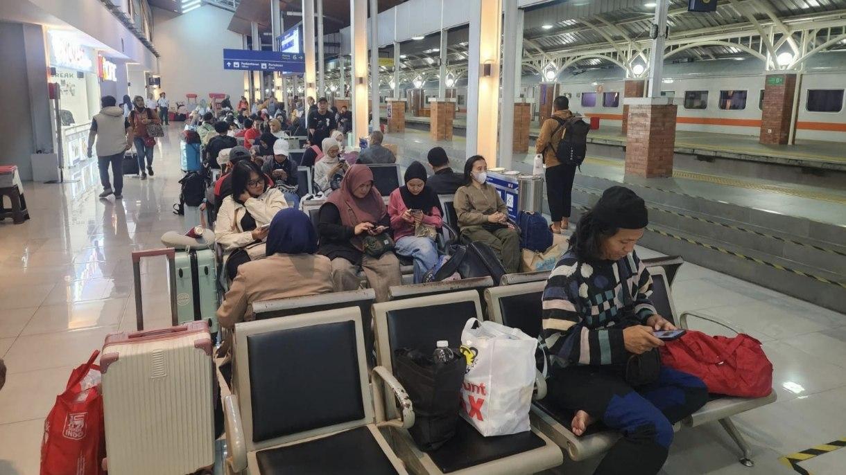 Libur Tahun Baru Islam 1448 H, KAI Daop 2 Bandung Layani Lebih dari 77 Ribu Penumpang