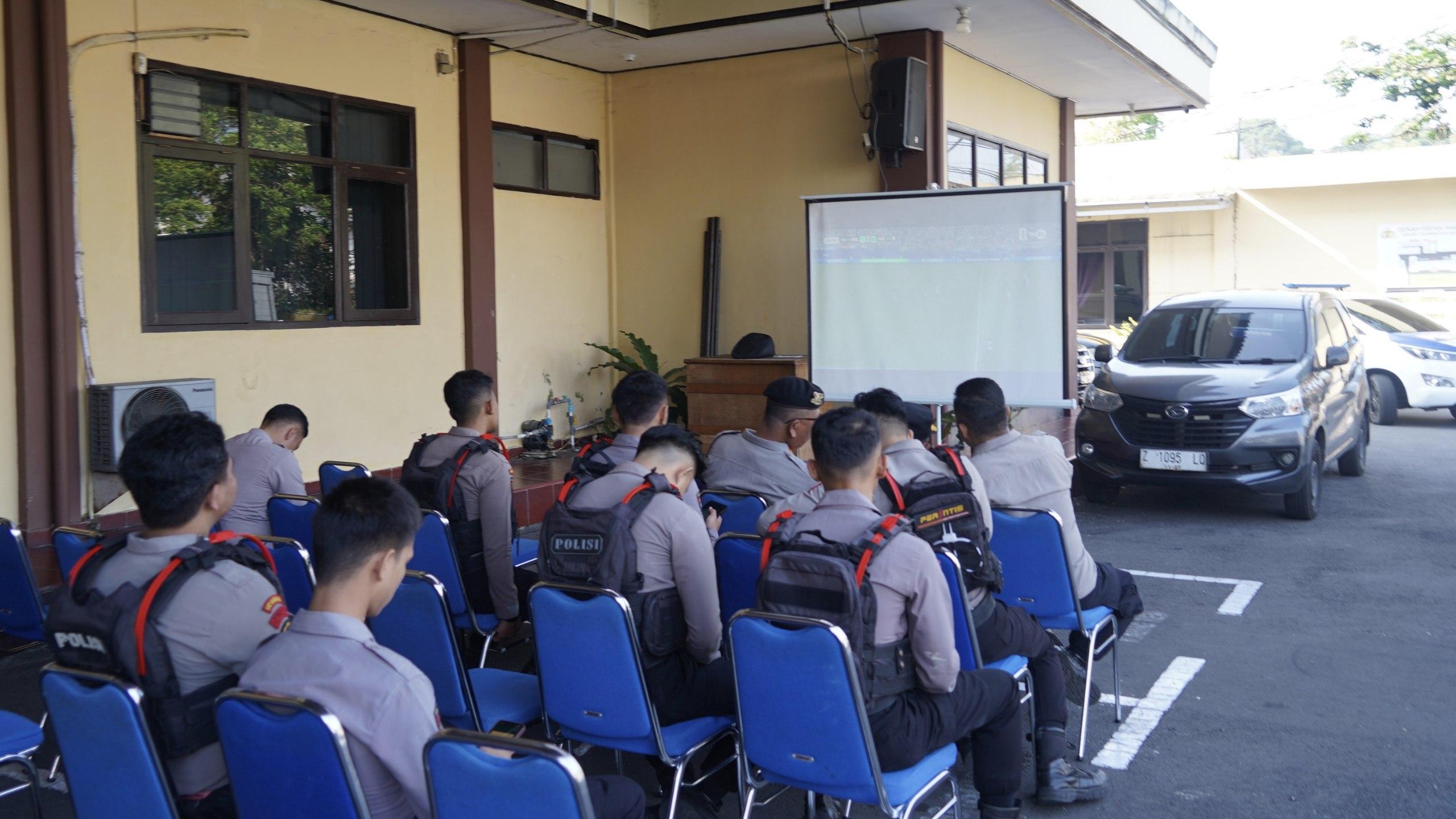 Peringati Hari Bhayangkara ke-80, Polres Tasikmalaya Kota Gelar Nobar Piala Dunia Bersama Masyarakat