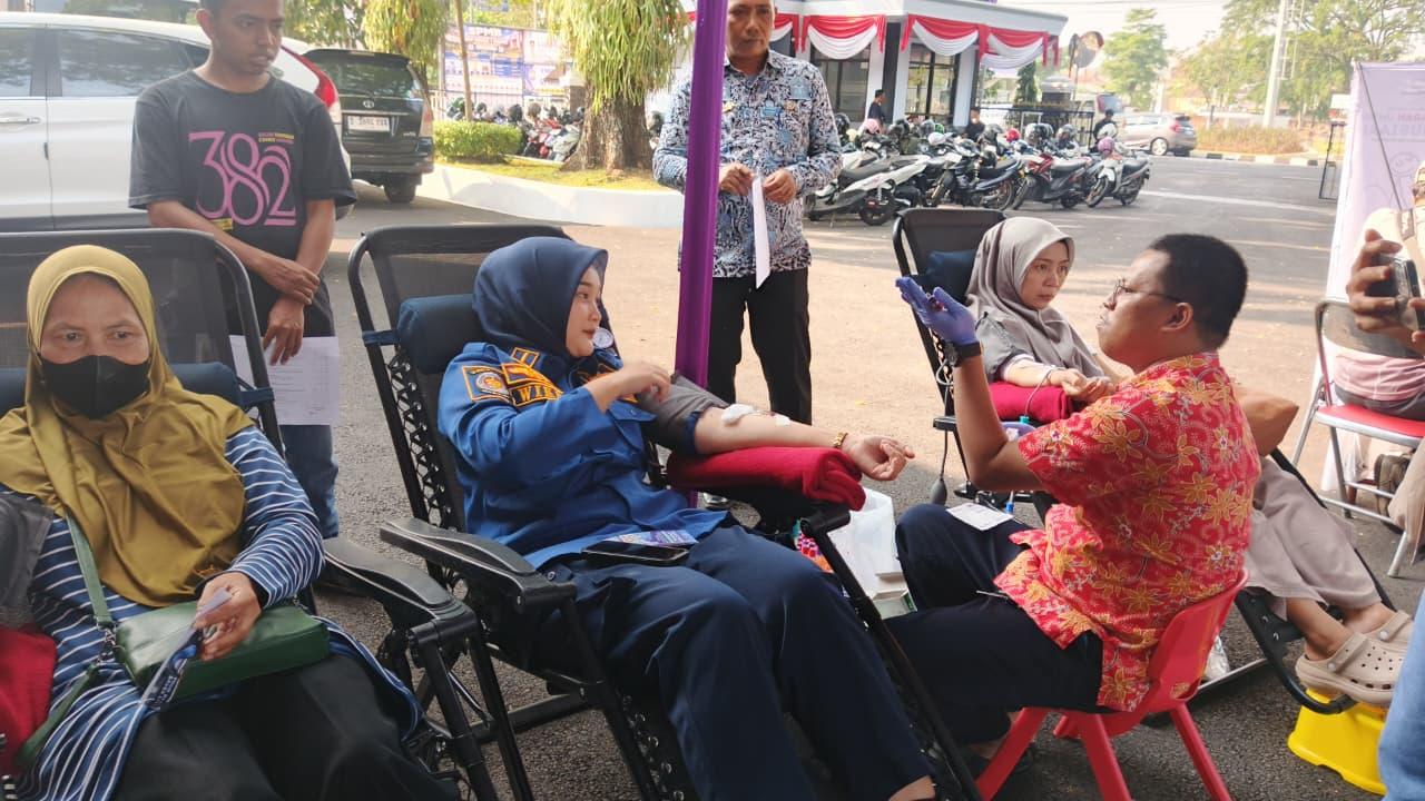 Meski Padat Tugas, Personel Damkar Ciamis Tetap Antusias Ikuti Donor Darah