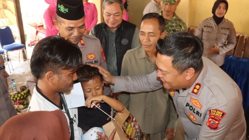 HUT ke-80 Bhayangkara, Polres Ciamis Gelar Sunatan Massal hingga Cek Kesehatan Gratis