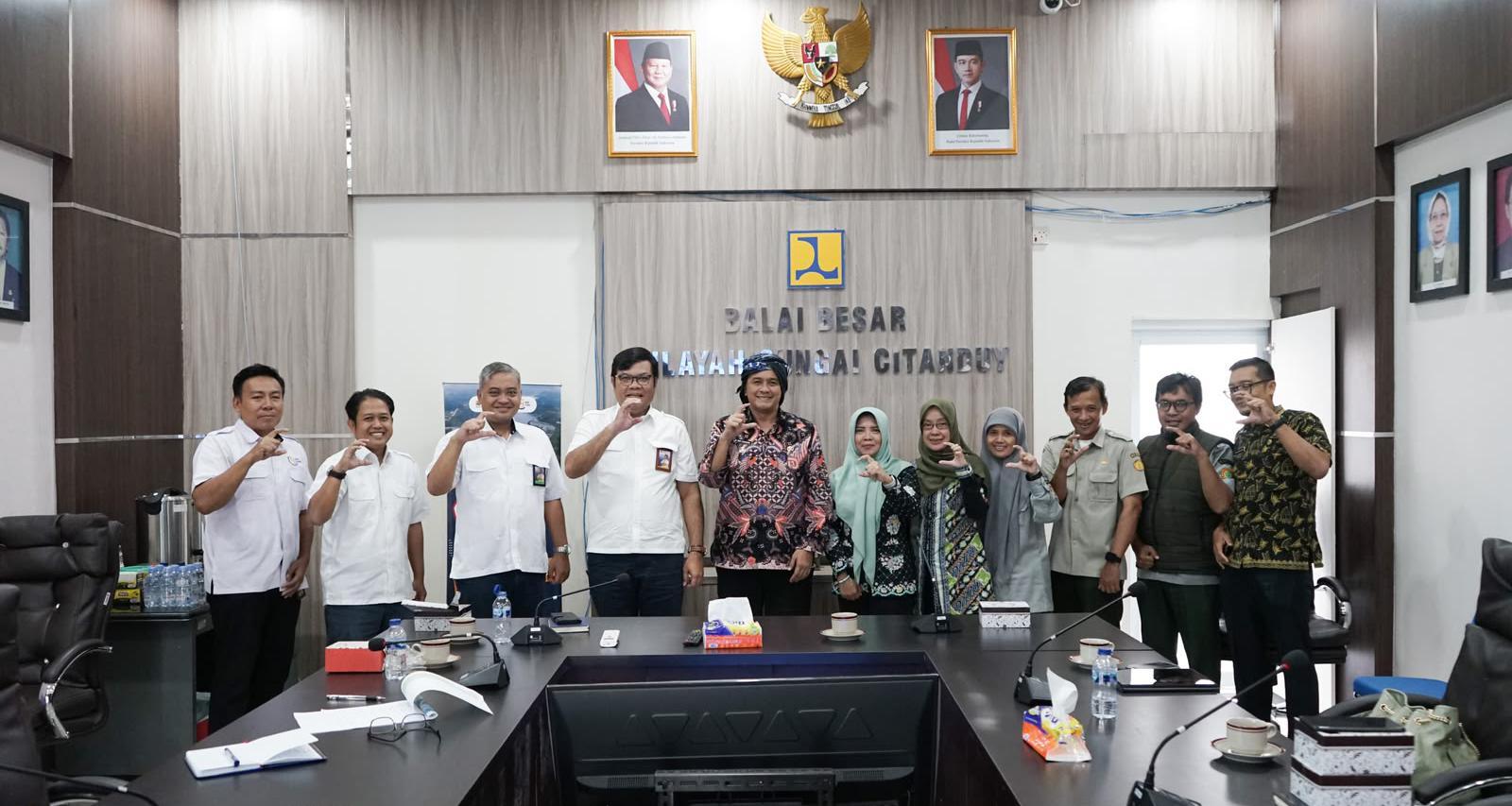 Respons Jeritan Petani Soal Dampak Revitalisasi Sungai Cikunten, Dicky Candra Datangi Markas BBWS Citanduy