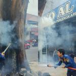 Bikin Panik! Pohon di Jalan R.E. Martadinata Tiba-tiba Terbakar, Damkar Kota Tasikmalaya Gercep Padamkan Api
