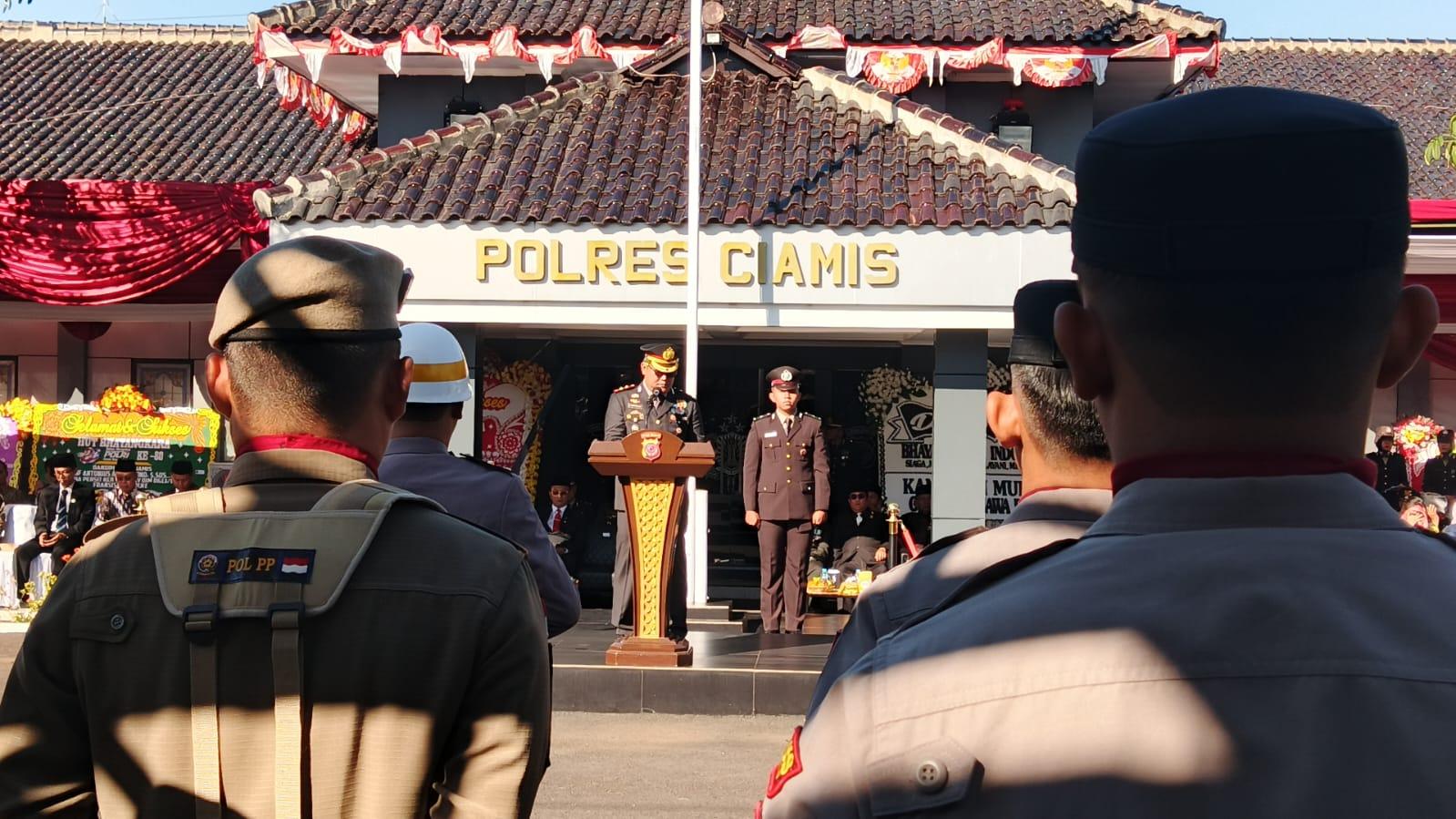 Hari Bhayangkara ke-80, Presiden Prabowo: Polri Harus Semakin Profesional dan Dekat dengan Masyarakat
