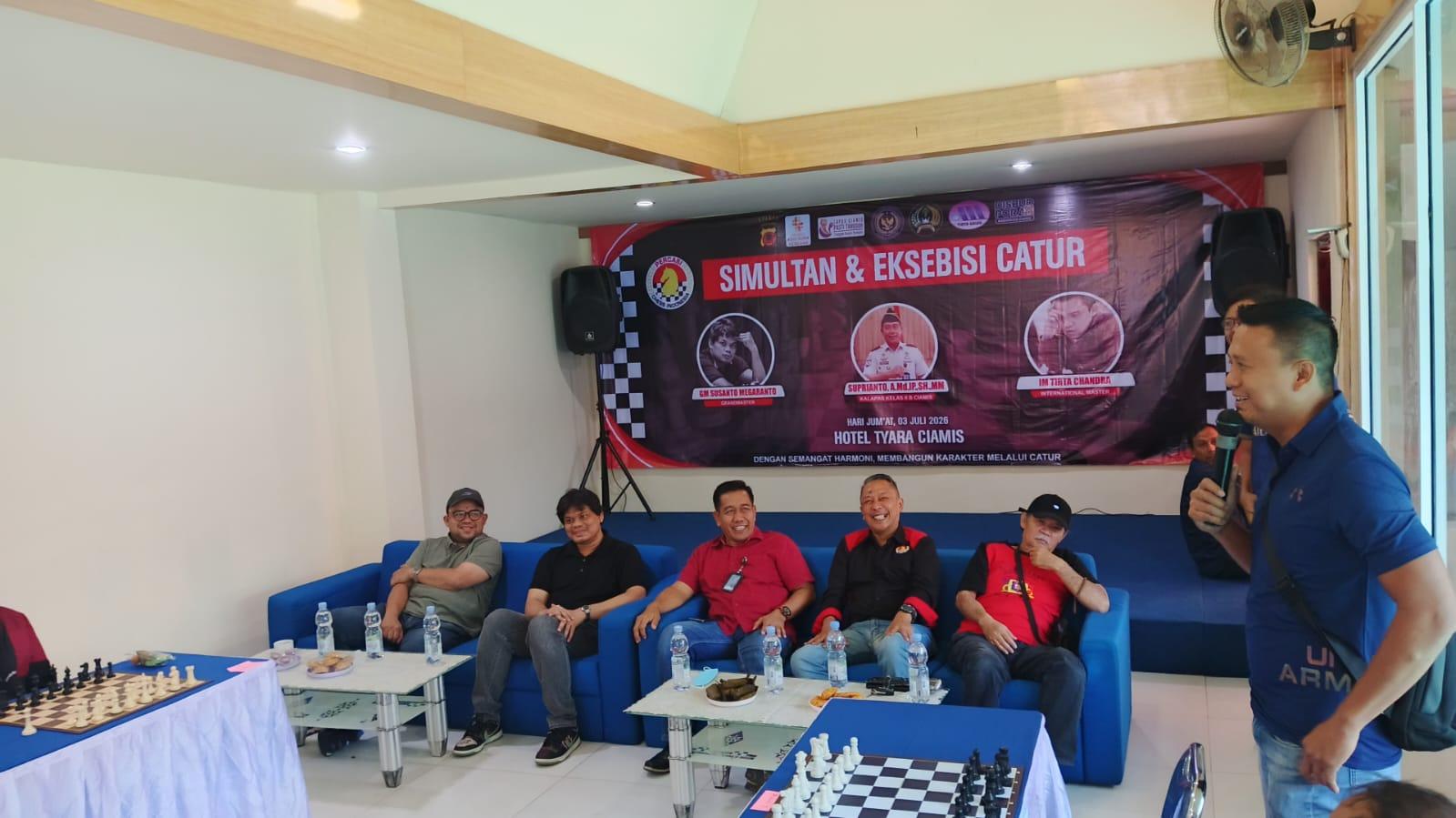 Grandmaster Susanto Megaranto Ramaikan Eksibisi Catur di Ciamis, Jadi Motivasi Lahirnya Pecatur Berprestasi