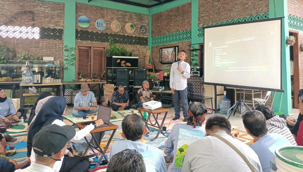 DLH Kota Tasikmalaya Tingkatkan Kompetensi Pengelola Bank Sampah untuk Dorong Pengurangan Sampah dari Sumber