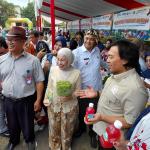 Warga Serbu Gerakan Pangan Murah di Tamansari Tasikmalaya