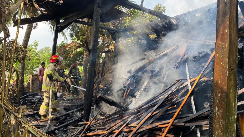 Gudang Kayu Bakar di Purwadadi Ciamis Terbakar, Diduga Berawal dari Bara Pembakaran Sampah