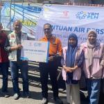 YBM PLN dan Srikandi Tasikmalaya Salurkan Air Bersih untuk Warga Terdampak Kekeringan