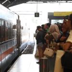 Sambut HUT Ke-81 RI, KAI Daop 2 Bandung Berikan Diskon Tiket Kereta 17 Persen dan Tarif Commuter Line Rp8