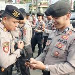 Cegah Judi Online, Kasat Samapta Polres Ciamis Periksa HP Seluruh Anggota