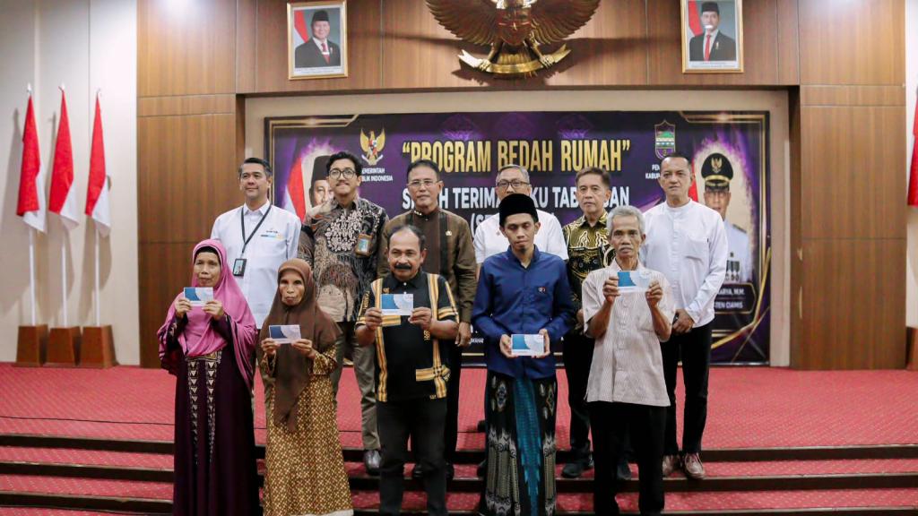 201 Warga Ciamis Terima Bantuan Bedah Rumah Tahap I, Bupati Herdiat Dorong Semangat Gotong Royong