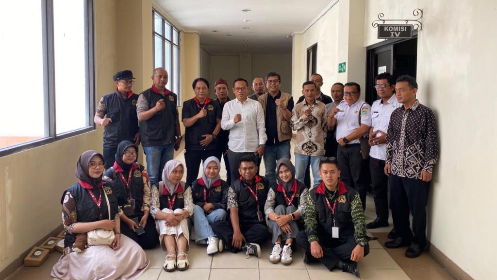 Goa Cikapinis Karangnunggal Didorong Jadi Destinasi Wisata Baru, Mahasiswa KKN STHG Temui DPRD
