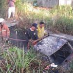 Mobil Pikap Terbakar dan Masuk Drainase di Banjar, Sopir Alami Luka-Luka