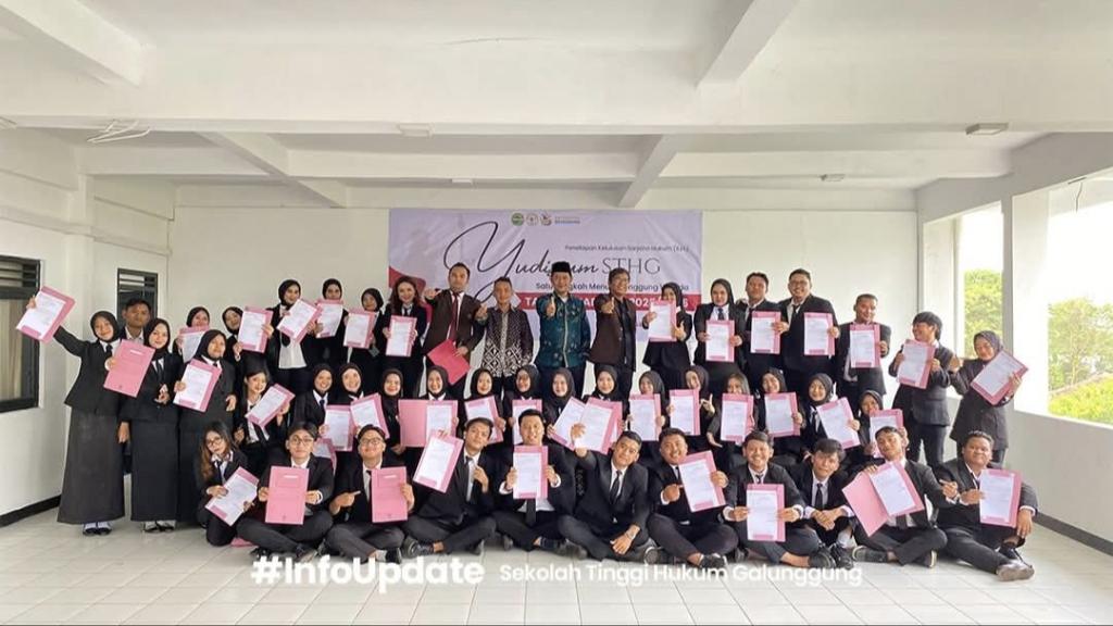 STH Galunggung Tasikmalaya Kukuhkan 43 Sarjana Hukum pada Yudisium Gelombang Pertama
