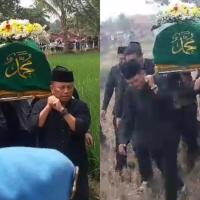 Pemakaman Kanaya Whu di Cisayong Tasikmalaya: Gubernur Dedi Mulyadi Turut Gotong Keranda hingga ke Liang Lahat