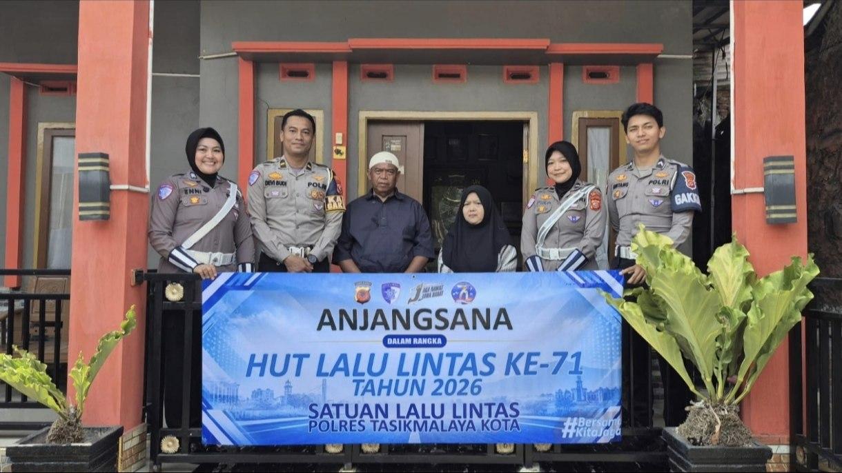 HUT Lalu Lintas Bhayangkara ke-71, Satlantas Polres Tasikmalaya Kota Anjangsana ke Purnawirawan Polri