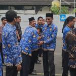 Jelang Apel Pagi, Bupati Herdiat Sidak Sejumlah OPD dan Soroti Kebersihan Lingkungan Kantor