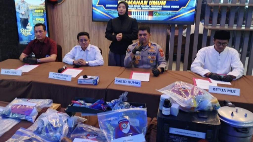 Polda Jabar Tangkap Perajin Kayu Perakit Bom asal Parongpong, Uji Coba Peledakan Hingga 56 Kali