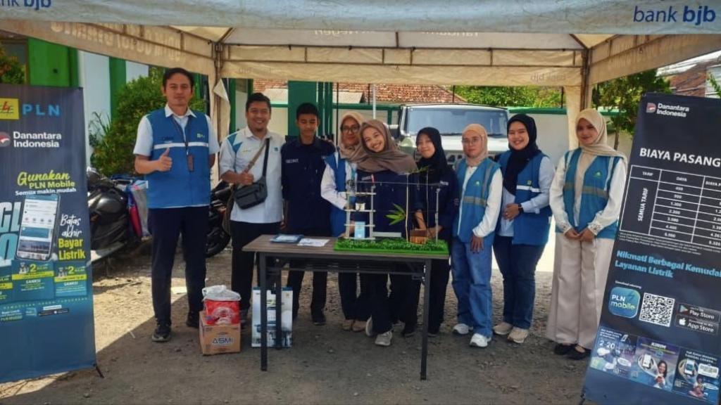 PLN UP3 Tasikmalaya Edukasi Siswa SMAN 1 Banjar tentang Keselamatan Listrik dan PLN Mobile