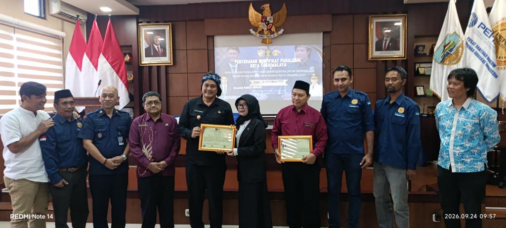 Wakil Wali Kota Tasikmalaya Serahkan Sertifikat Paralegal BPHN, Perkuat Akses Bantuan Hukum bagi Masyarakat
