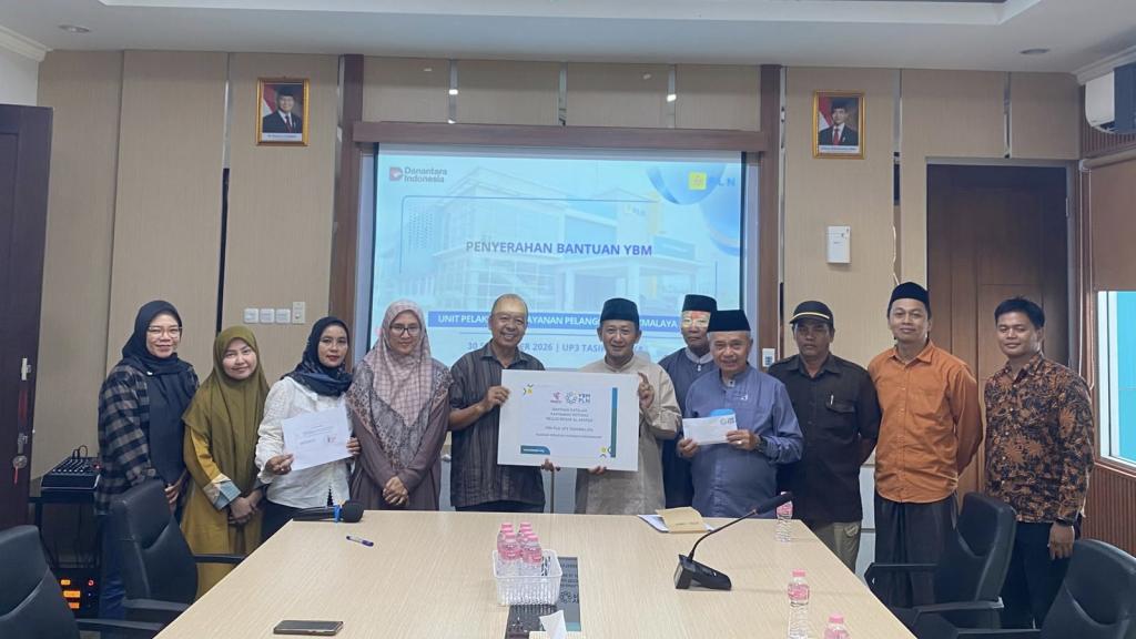 YBM PLN Tasikmalaya Salurkan Bantuan Kafalah untuk Petugas Masjid Al Arofah, Wujud Kepedulian di Hari Kesaktian Pancasila