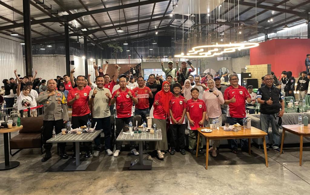 Keseruan Nobar Final FIFA ASEAN Cup 2026, Wali Kota Viman dan Warga Tasikmalaya Larut dalam Euforia Juara