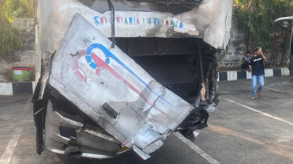 Bus Budiman Tabrak Bus SO Graha Perdana di Ciamis, Sejumlah Penumpang Luka-Luka