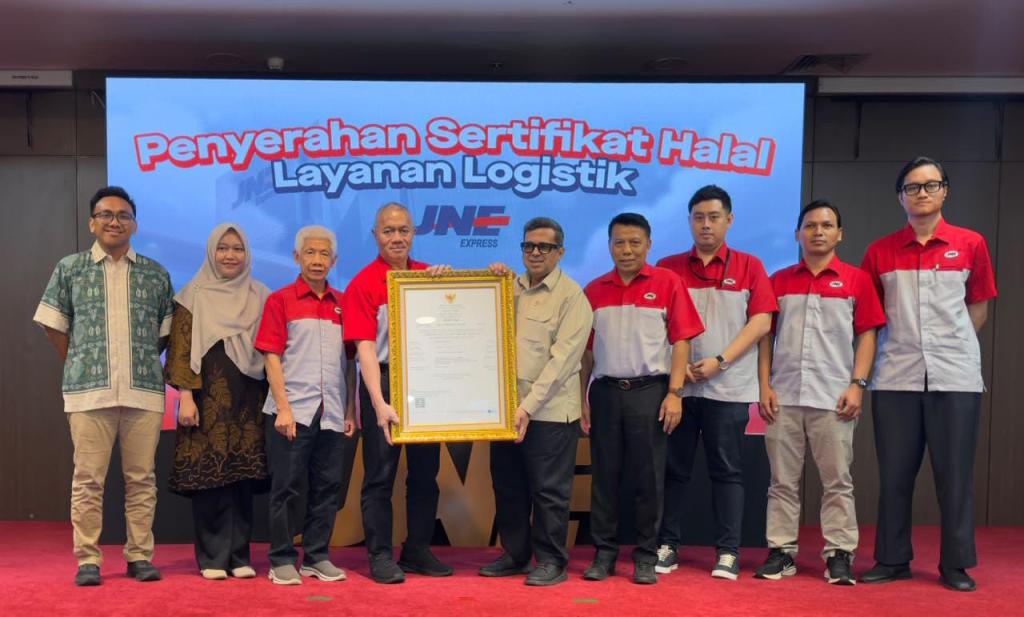 JNE Resmi Raih Sertifikat Halal Logistik dari BPJPH, Perkuat Keamanan Pengiriman Produk