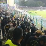 Ricuh Suporter PSGC vs PSIS Semarang Meluas ke Luar Stadion
