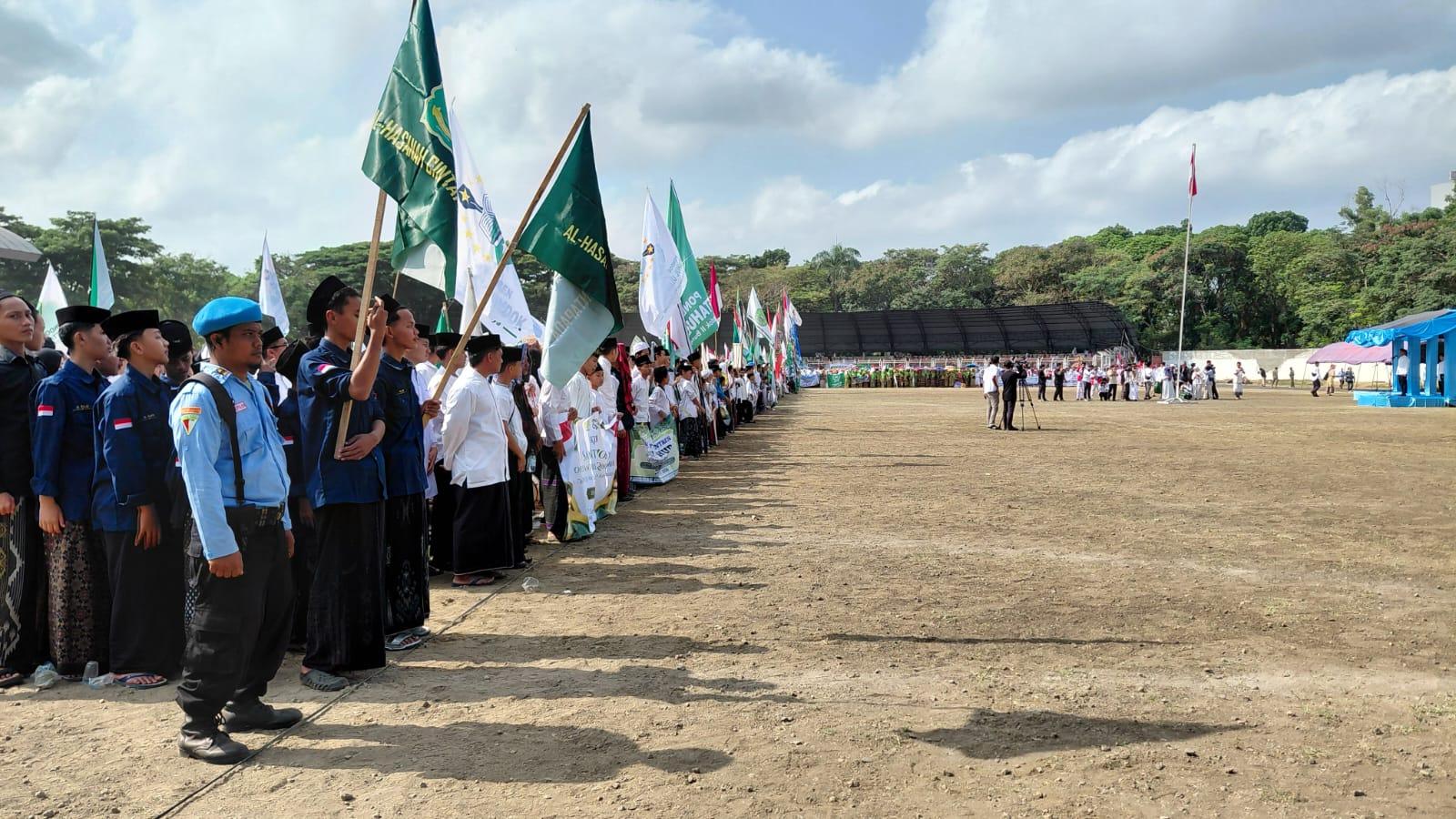 Puluhan Ribu Santri Ikuti Apel Besar HSN 2026 di Tasikmalaya
