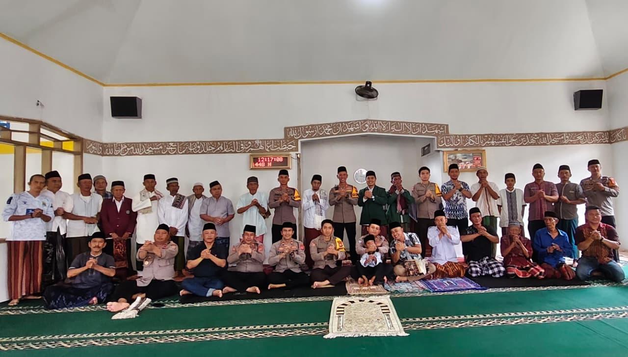 Jumat Keliling di Purwaharja, Kapolres Banjar Dekatkan Diri dan Serap Aspirasi Kamtibmas Warga
