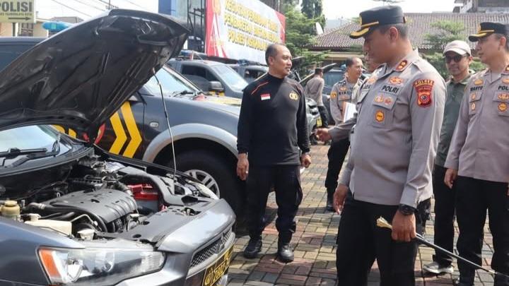 Kapolres Tasikmalaya Kota Tinjau Kesiapan Kendaraan Dinas Jelang Tugas Operasional