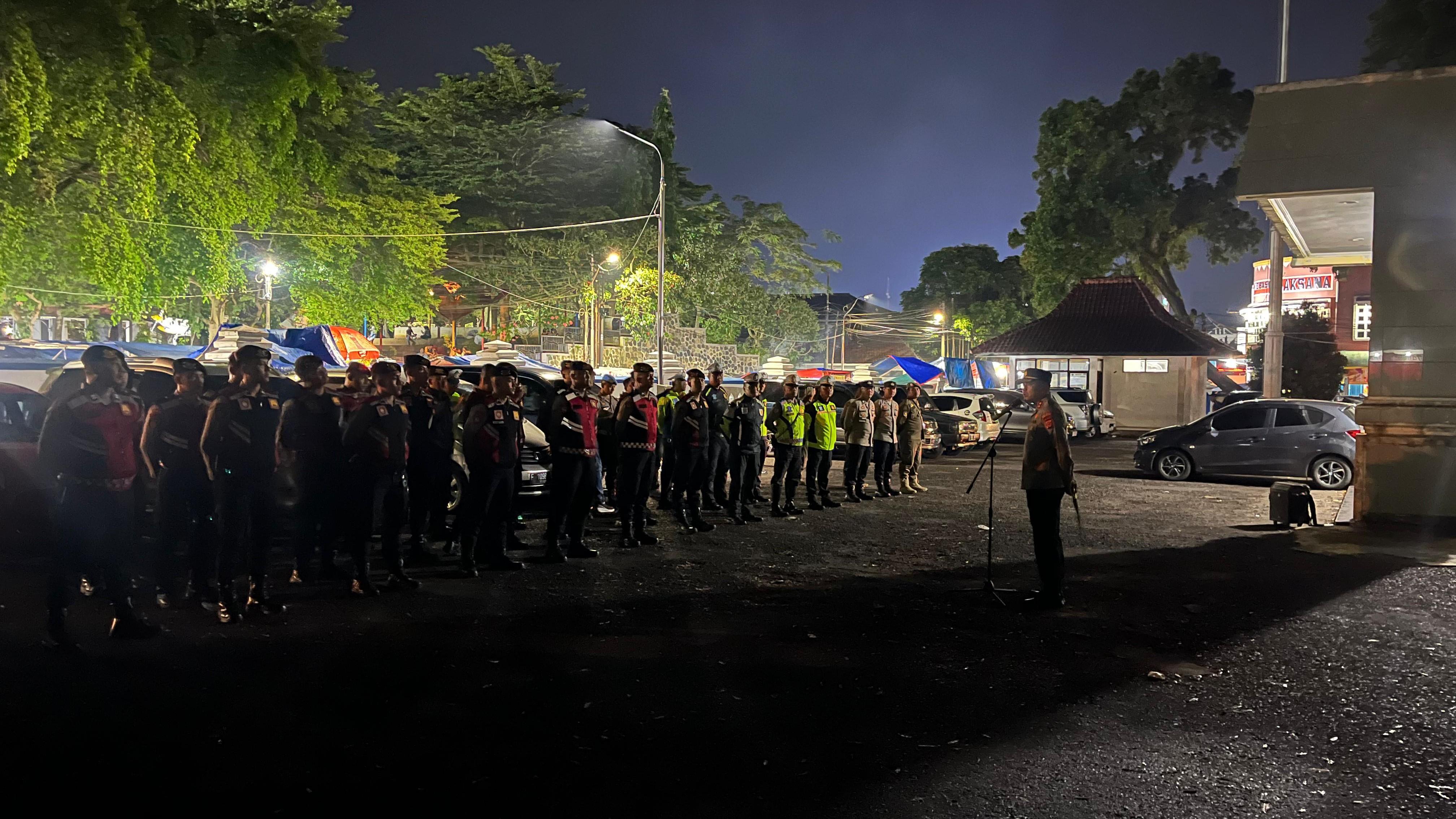 Kapolres Tasikmalaya Kota Turun Langsung Pimpin Apel KRYD, Fokus Perkuat Keamanan Malam