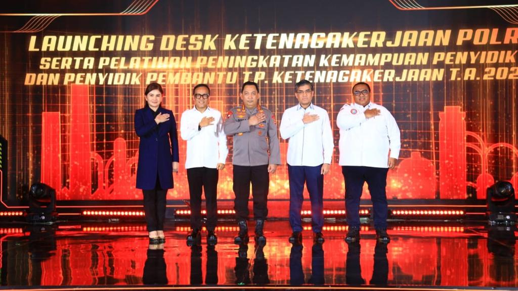 Kapolri Resmikan Pembentukan Desk Ketenagakerjaan untuk Menyelesaikan Sengketa Industri