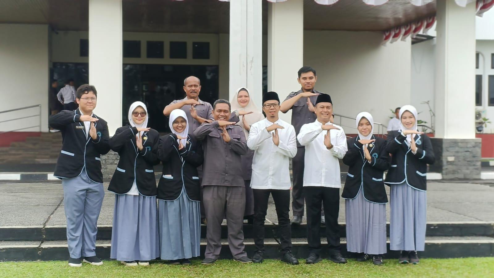 Keren! Empat Siswi SMA AL-Mutaqin Tasikmalaya Wakili Indonesia di Expo Science International 2025 Abu Dhabi
